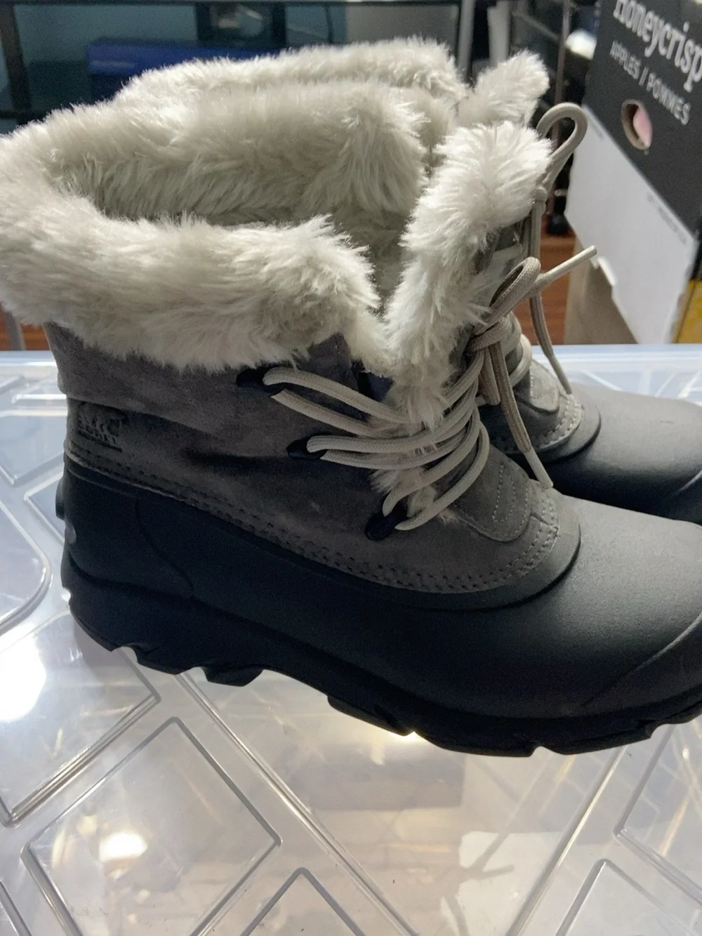 SOREL Snow Angel Lace Waterproof Winter Boots Women’s Size 7 Charcoal Gray